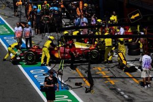Leclerc tak harapkan blunder Ferrari setelah rebut “pole” GP Italia