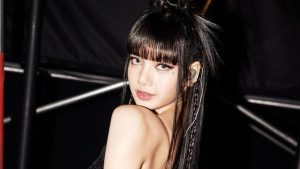 Rumor Lisa Blackpink yang Dirayu dengan Rp 1,2 Triliun untuk Pindah dari YG