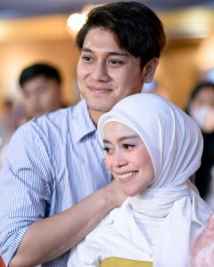 Rizky Billar dan Lesti Kejora Datangi Polda Metro Jaya Tengah Malam, Ternyata Ini Alasannya