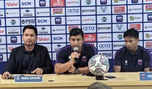 Alfredo pelatih Persita Tanggerang meminta pemainya waspadai pola permainan PSM Makasar