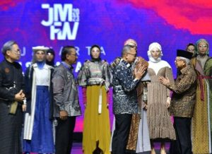 KH. Ma’ruf Amin Wakil Presiden Indonesia berharap Indonesia tidak bergantung pada IMF