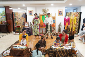 Forum ALC di Beijing jadi ajang pameran kebaya Nusantara