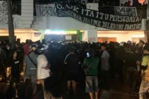 Kantor manajemen Persebaya di Gruduk “BONEK”