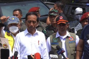 Jokowi memastikan evakuasi hingga distribusi logistik di Cianjur