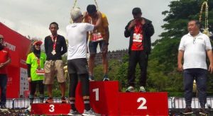 Khairullah atlet dari Padang raih jura di Borobudur marathon