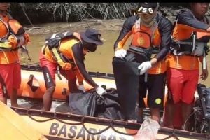 Tim Labfor Polda Papua autopsi jasad korban mutilasi di Timika