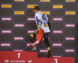 Aegerter tuntaskan juara World Supersport WSSP dengan podium pertama di race 2 Mandalika