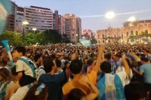 Warga argentina lupakan krisis di negaranya, Usai Timnasnya masuk Di Final Piala Dunia 2022