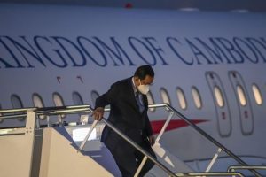 Batal hadiri KTT G20, PM Kamboja positif COVID-19