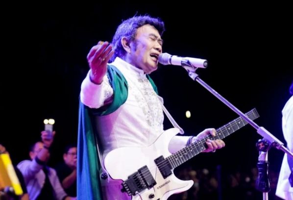 Blak Blakan, Ini Penyebab Rhoma Irama di Stop Saat Manggung di Konser Deep Purple