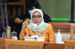 Krisis Dokter, Nur Nadlifah Desak Pemerintah Perbanyak Kuota beasiswa