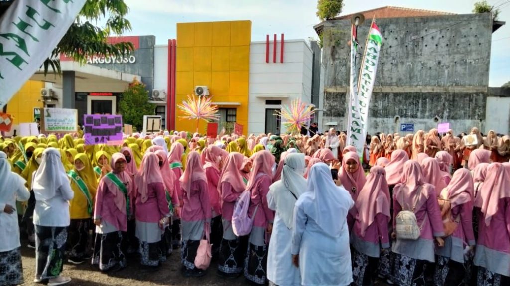 MWCNU Margoyoso, menggelar Kirap Santri, Ribuan Santri Antusias Dalam Rangka Memperingati HSN Yang Ke 8