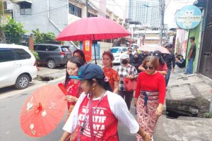 Antusias warga saat sambut Imlek di kawasan Petak Sembilan Jakarta Barat