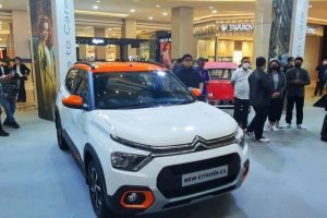 Citroen pasarkan tiga model mobil mewah di Indonesia