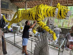 Perajin Lampion Shio Jumbo asal Sukoharjo Kebanjiran Uang, Menjelang Tahun Baru Imlek