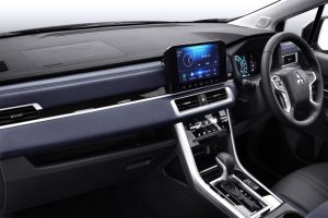Perubahan interior dan fitur membuat New Xpander Cross lebih elitis