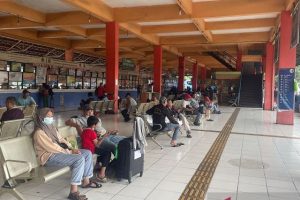Stop penambahan armada di Terminal Kampung Rambutan