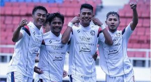 Arema FC sukses curi tiga poin dari Persis Solo di lanjutan Liga 1 Indonesia