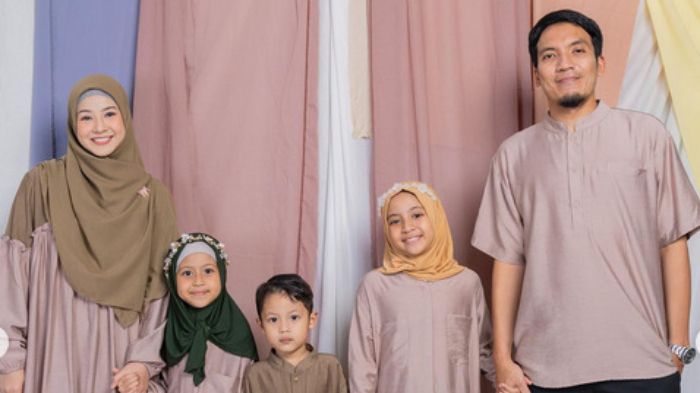 Desta dan Natasha Rizki Resmi Bercerai Tanpa Mempermasalahkan Harta Gono-gini