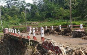 Pemkab Cianjur alokasikan dana BTT 2 Miliar untuk bangun kembali jembatan yang rusak