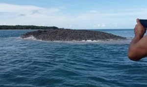 Viral, Muncul Fenomena Benda Asing Setelah Gempa Bumi Maluku, Warga Setempat Takut