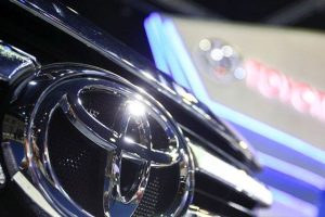 Toyota belum buka buku pemesanan untuk mobil hybrid lokalnya