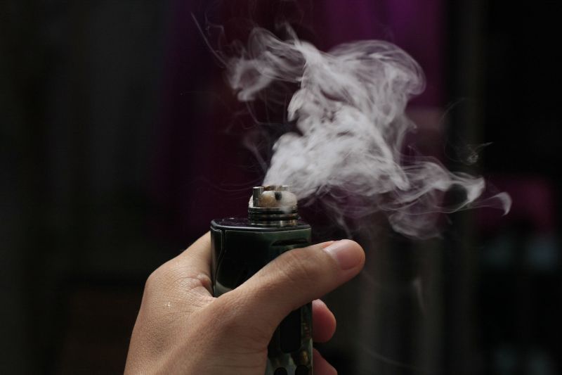 Ketua PDPI sebut vape sama berbahaya dengan