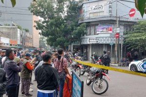 Polisi imbau masyarakat tak mendekat di lokasi kejadian