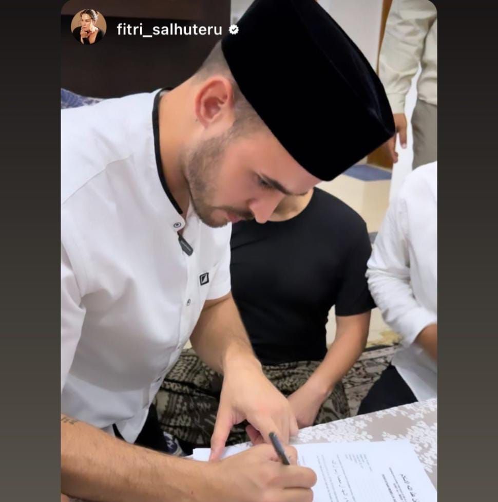 Pacar Bule Nikita Mirzani Resmi Memeluk Agama Islam, Apakah Akan Segera Menikah?