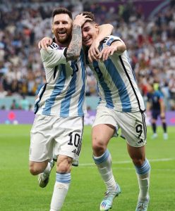 Duet Messi dan Julian Alvarez jadi momok menakutkan lawan di Final Piala Dunia 2022
