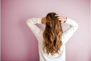Kamu Suka Mencabut Rambut? Hati-hati Trikotilomania, Biasanya Terjadi di Usia Remaja