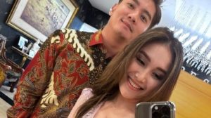 Cie… Boy William Makin Dekat dengan Ayu Ting Ting, Wajib Tahu Ciri Ayah Sambung yang Baik