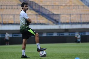 Luis Milla sayangkan gol dari Persikabo dalam laga persahabatan Persib bandung