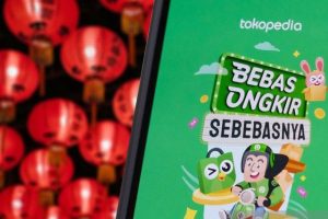 Jelang perayaan Imlek 2023, Kue keranjang dan dekorasi Imlek laku keras di Tokopedia