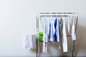 Benarkah Kebiasaan Menjemur Pakaian di Dalam Rumah Akibatkan Infeksi Paru-paru ?