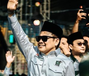 Cak Imin Datang ke Gedung KPK dengan Senyum dan Lambaikan Tangan