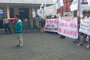 Ratusan personel Polres disiagakan dalam aksi demo BBM