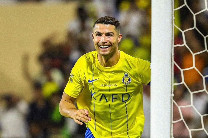 Cristiano Ronaldo Dapat Tantangan Berat, di suruh Milih Tropi Liga Champions atau Piala Dunia