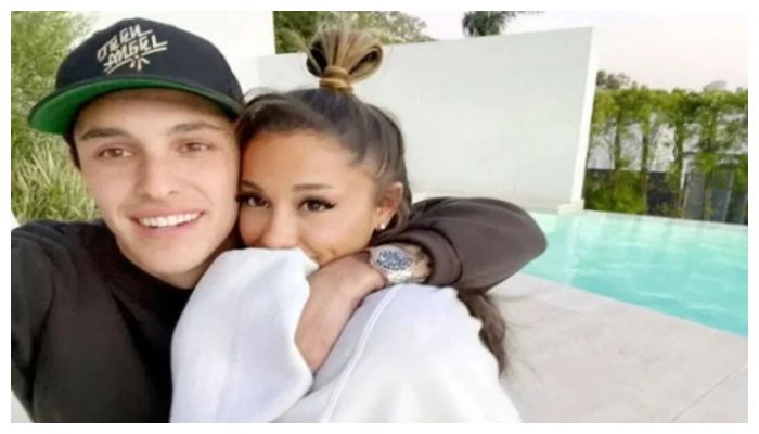 Ariana Grande dan Dalton Bercerai Setelah Dua Tahun Menikah Buat Warganet Terkejut