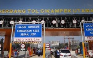 Pengemudi Tol Cikampek Keluhkan Mahalnya Pembayaran