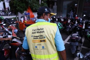 Dishub DKI bina juru parkir liar Kemang karena patok parkir Rp15 ribu