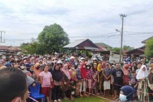Antrean Minyak Goreng di Bengkulu Berakhir Ricuh