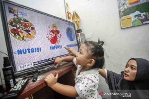 Kominfo Bagikan Set Top Box TV Digital di Bengkulu dan Banten