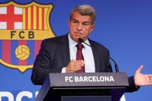 Dalam Perburuan Transfer Haaland, Laporta Indikasikan Barcelona Mundur