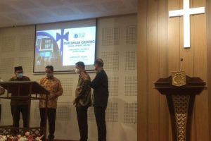 Anies Salurkan Bantuan Rp11 Miliar Untuk Tempat Ibadah Semua Agama Pada 2022