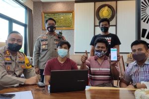 Polres Demak Bantu Penjual Minyak Goreng Curah Aktifasi Aplikasi SIMIRAH