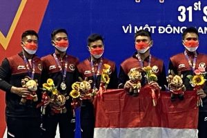 Usai Sembilan Jam Bertarung, Tim Tenis Putra Indonesia Raih Medali Perak