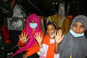 119 Imigran Rohingya di Aceh Dipindahkan ke Pekanbaru