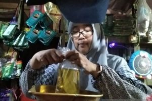 Pedagang di Kudus Kesulitan Dapatkan Pasokan Minyak Goreng Curah