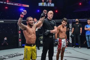 Laga ONE 158, Adrian Mattheis Harus Akui Kehebatan Alex Silva 